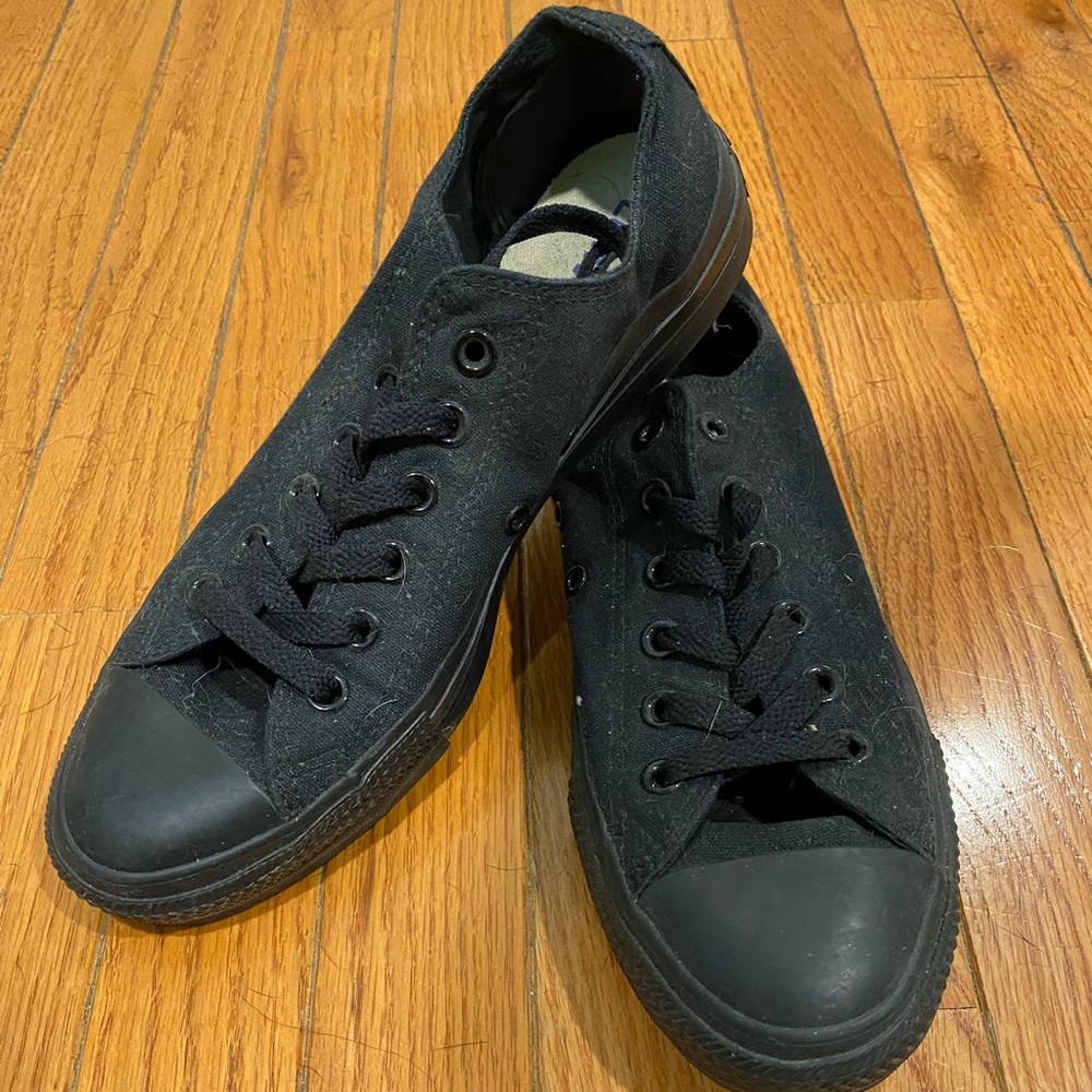 Black Converse